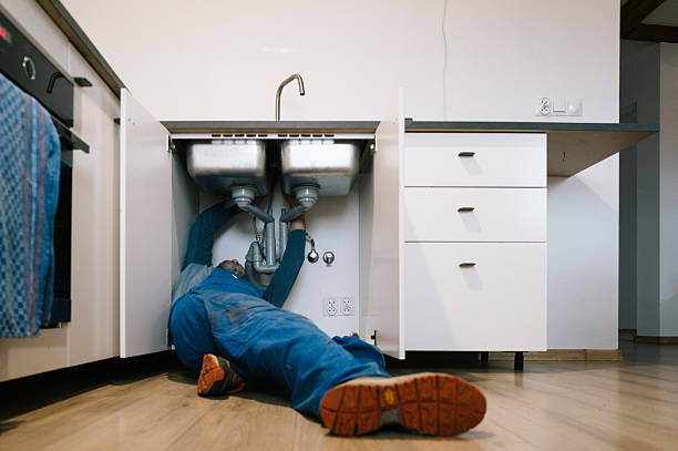 Professional Plumbing technician working in Blue River, KY